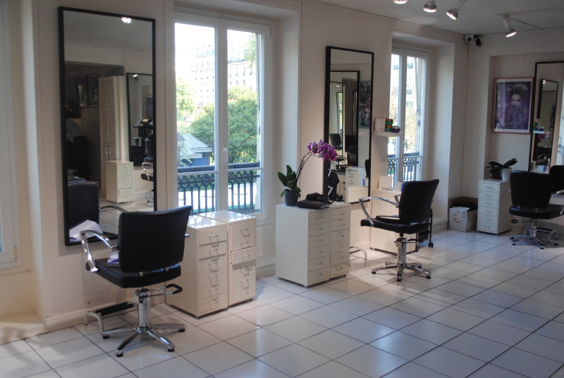 coiffure-LE CASTELLET-min_floor-home-office-property-living-room-room-781228-pxhere.com